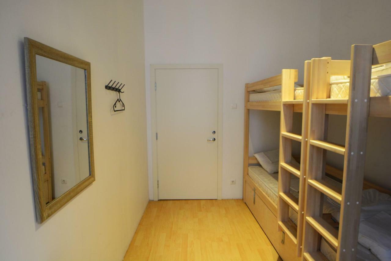 The Monks Bunk Hostel & Bar Tallinn Exterior photo