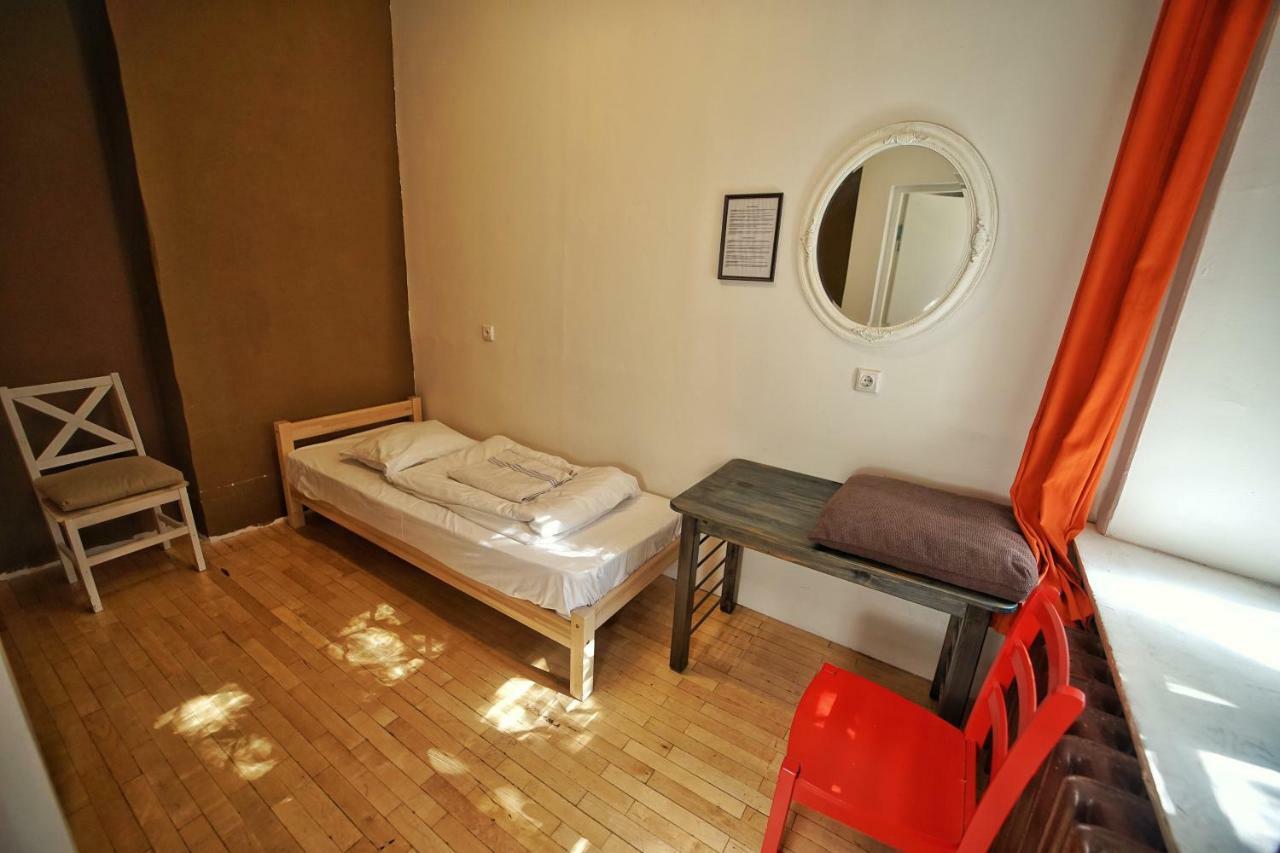 The Monks Bunk Hostel & Bar Tallinn Exterior photo