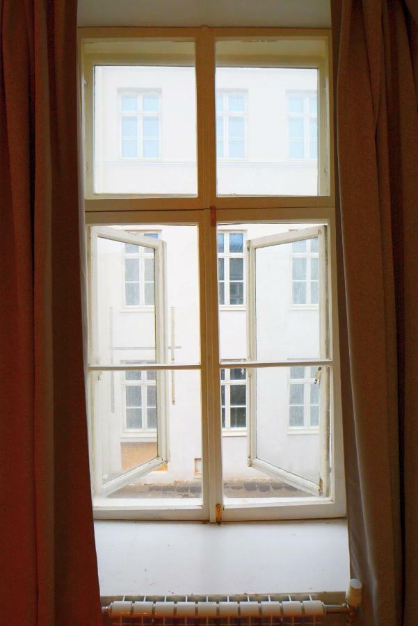 The Monks Bunk Hostel & Bar Tallinn Exterior photo