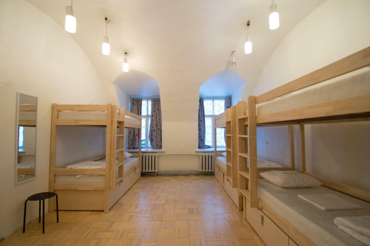 The Monks Bunk Hostel & Bar Tallinn Exterior photo